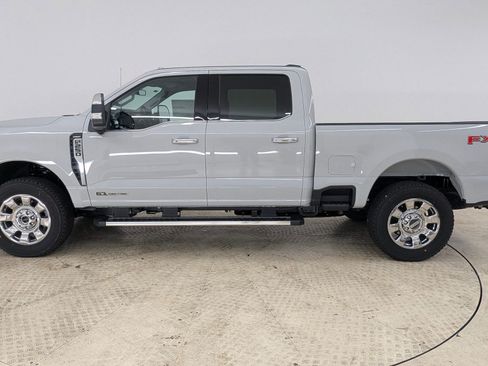 New 2026 Ford F250 Lariat w/ Chrome Package image 2