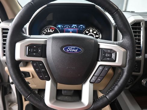 Used 2016 Ford F150 Lariat w/ Equipment Group 502A Luxury image 11