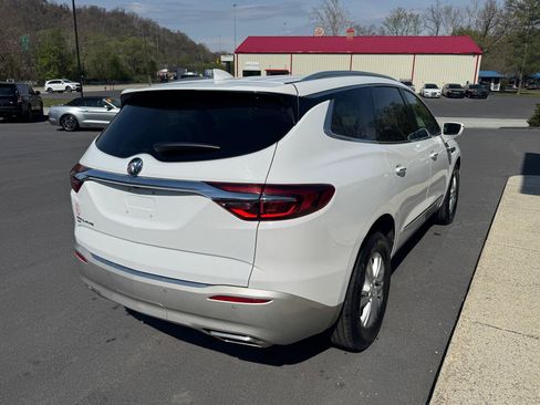 Used 2020 Buick Enclave Essence AWD/4WD image 7