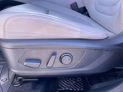 Used 2022 Hyundai Tucson Limited w/ Cargo Package AWD/4WD image 12