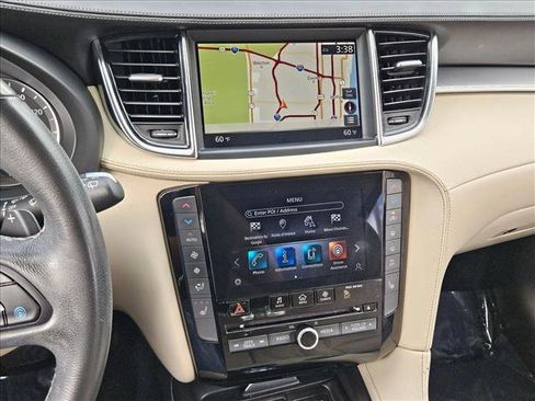 Used 2021 INFINITI QX50 Essential image 15
