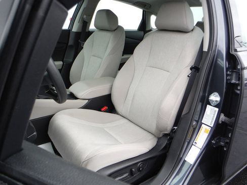 Used 2023 Honda Accord EX image 13