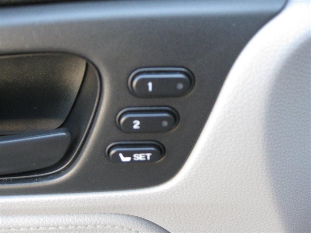 Used 2019 Honda Odyssey EX-L image 11