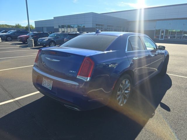 Used 2019 Chrysler 300 Limited w/ Safetytec Plus Group AWD/4WD image 5