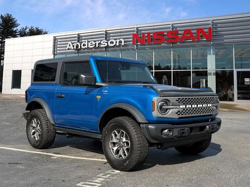 Used 2022 Ford Bronco Badlands image 1