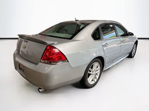 Used 2012 Chevrolet Impala LTZ FWD image 6