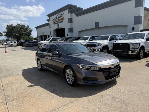 Used 2019 Honda Accord LX image 39