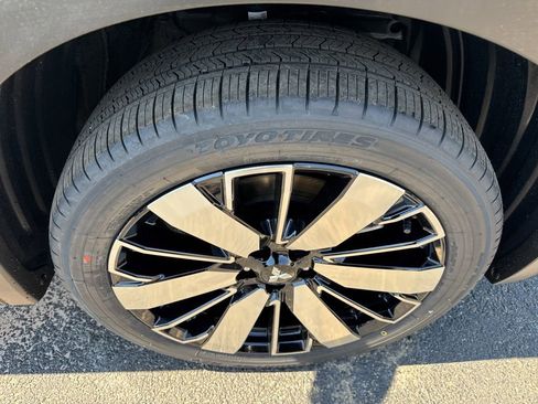 New 2026 Mitsubishi Outlander SEL FWD image 38