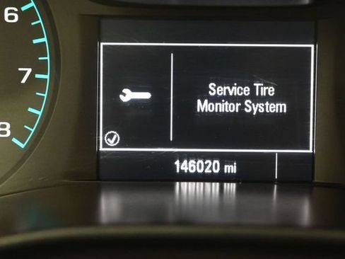Used 2018 Chevrolet Colorado W/T w/ WT Convenience Package RWD image 4