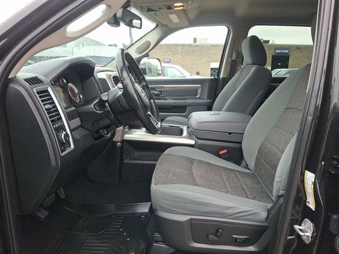 Used 2018 RAM 2500 Big Horn w/ Harvest Edition image 13