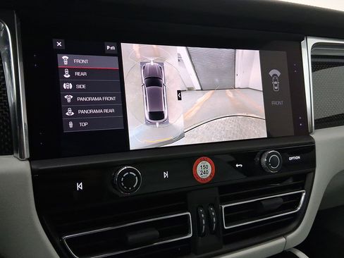 New 2026 Porsche Macan image 26