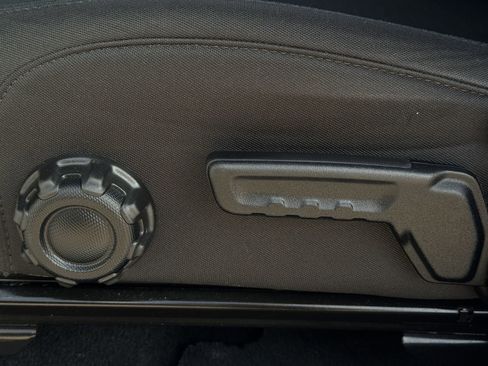 Used 2022 Jeep Wrangler Unlimited Sport image 26