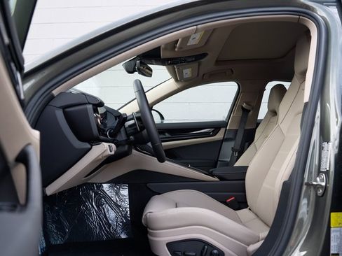 New 2026 Porsche Panamera 4 image 17