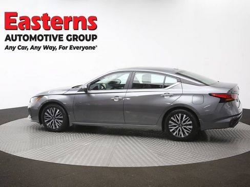 Used 2023 Nissan Altima 2.5 SV w/ SV Premium Package FWD image 61