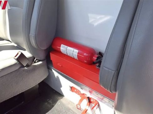 Used 2022 Ford E-350 and Econoline 350 Super Duty RWD image 22