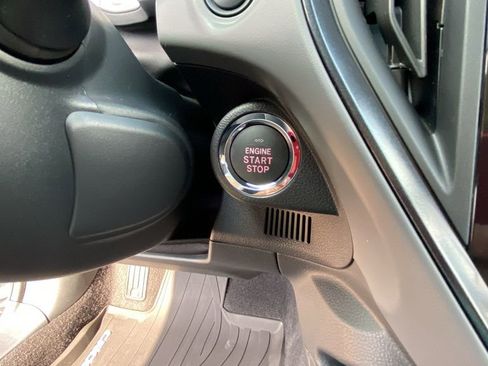 Used 2025 Subaru Crosstrek 2.5i Limited w/ Crosstrek Mirror Package image 29