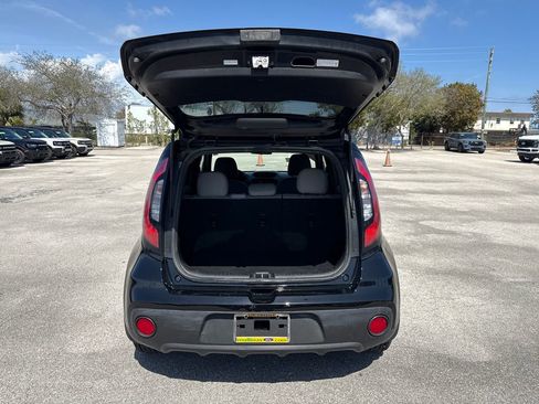 Used 2018 Kia Soul image 24