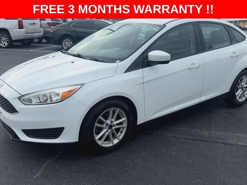 Used 2018 Ford Focus SE FWD image 5