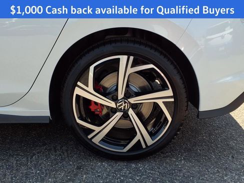 New 2025 Volkswagen GTI SE image 4