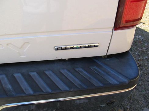 Used 2015 Ford F350 Lariat image 16