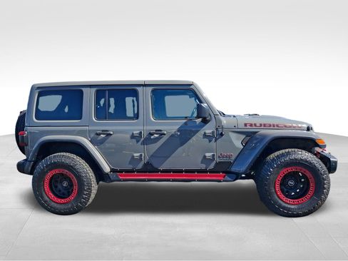 Used 2018 Jeep Wrangler Unlimited Rubicon image 2