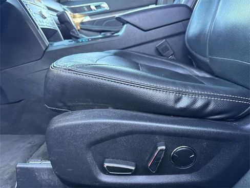 Used 2016 Ford Explorer Limited image 13