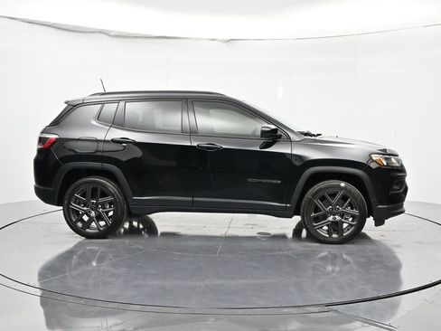 New 2026 Jeep Compass Latitude image 5