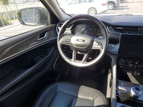 Used 2021 Jeep Grand Cherokee L Limited image 63