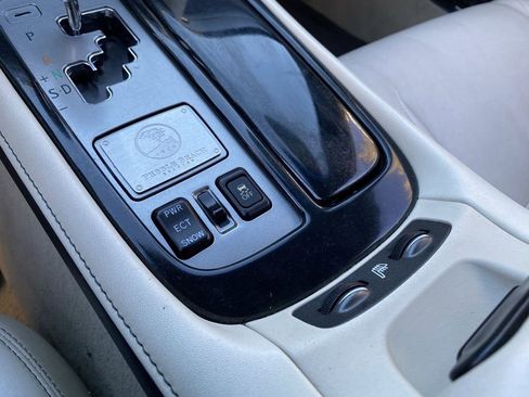 Used 2009 Lexus SC 430 Convertible image 24