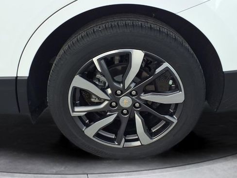 Used 2023 Chevrolet Equinox Premier image 21