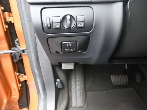 Used 2012 Volvo S60 T5 FWD image 16
