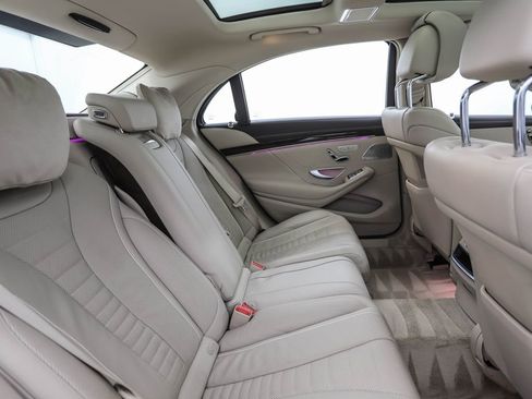 Used 2017 Mercedes-Benz S 550 4MATIC Sedan image 26