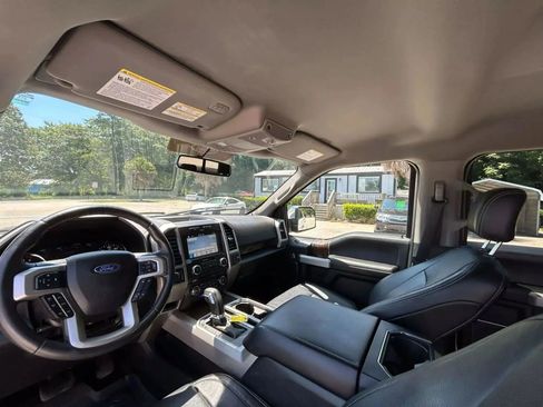 Used 2018 Ford F150 Lariat image 30