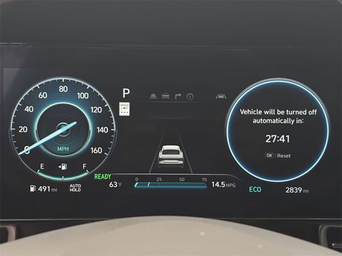 Used 2025 Hyundai Elantra SEL image 18