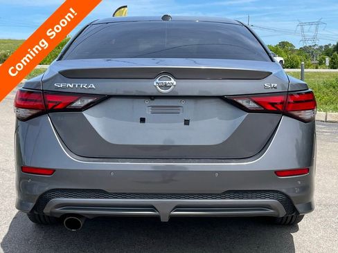 Used 2022 Nissan Sentra SR w/ Electronics Package FWD image 3