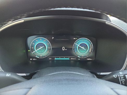 Used 2023 Hyundai Santa Fe Limited image 23