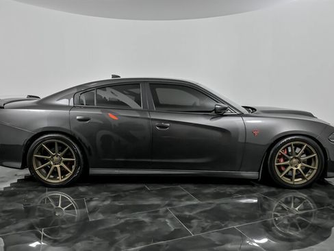 Used 2016 Dodge Charger SRT Hellcat w/ Harman/Kardon Audio Group image 13