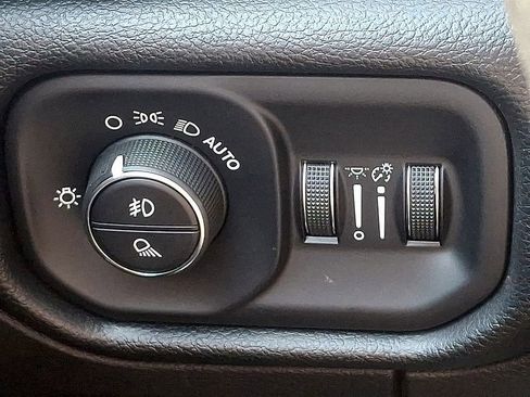 Used 2022 RAM 1500 Laramie image 24