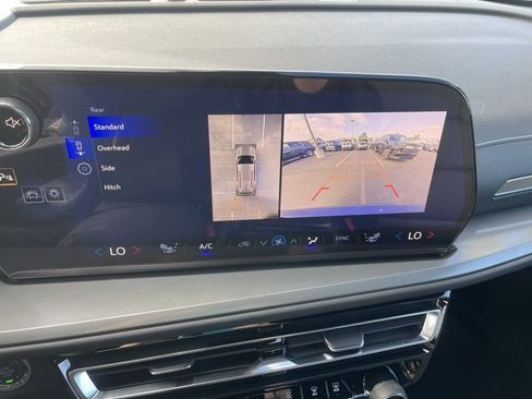 New 2026 Chevrolet Traverse LT w/ Driver Confidence Package image 20