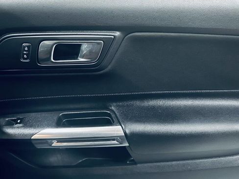 Used 2018 Ford Mustang Coupe w/ Wheel & Stripe Package image 31