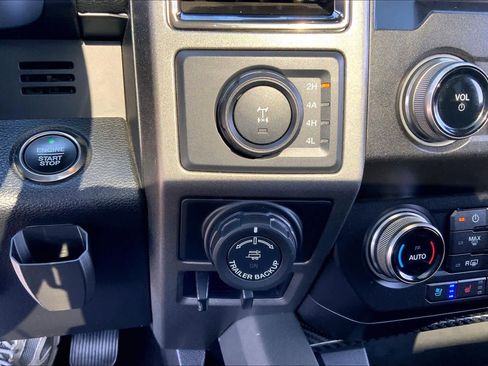 Used 2019 Ford F150 Raptor w/ Equipment Group 802A Luxury AWD/4WD image 32