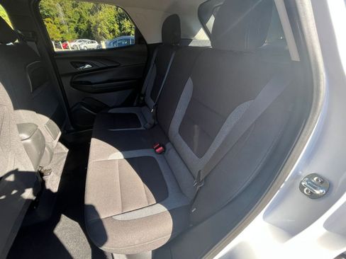 Used 2025 Chevrolet TrailBlazer LT image 32