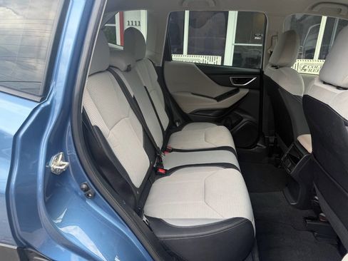 Used 2022 Subaru Forester AWD/4WD image 12