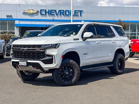 Used 2022 Chevrolet Tahoe Z71 w/ Luxury Package AWD/4WD image 1