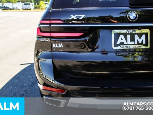 Used 2023 BMW X7 xDrive40i w/ Premium Package AWD/4WD image 13