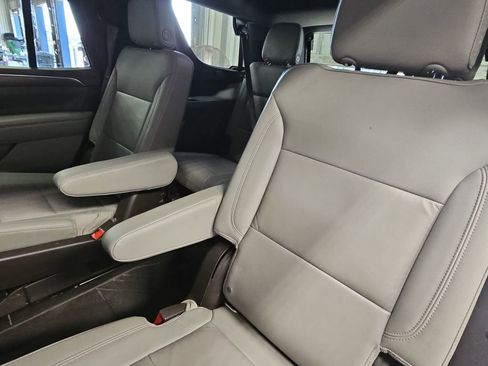 Used 2021 Chevrolet Tahoe Z71 image 14