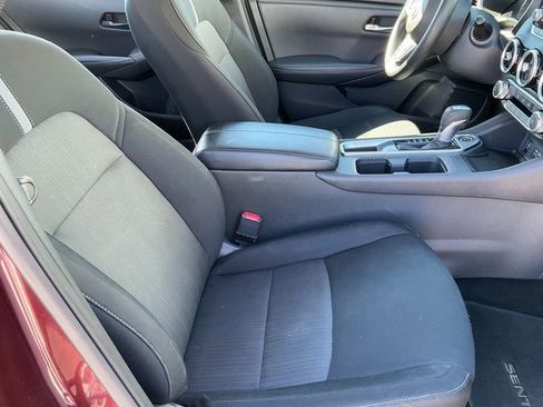 Used 2024 Nissan Sentra SV image 10