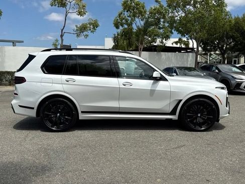 Certified 2024 BMW X7 xDrive40i w/ M Sport Package AWD/4WD image 7