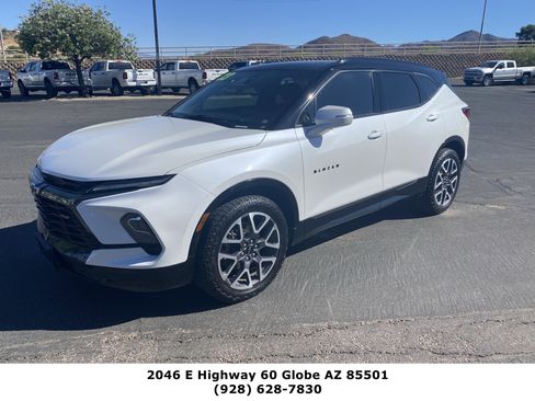 Used 2023 Chevrolet Blazer RS AWD/4WD image 1