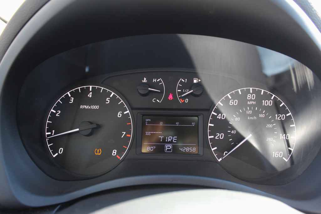 Used 2013 Nissan Sentra S FWD image 17